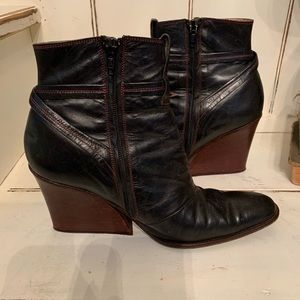 Stephanie Kelian Paris Wedge Black Leather Boots